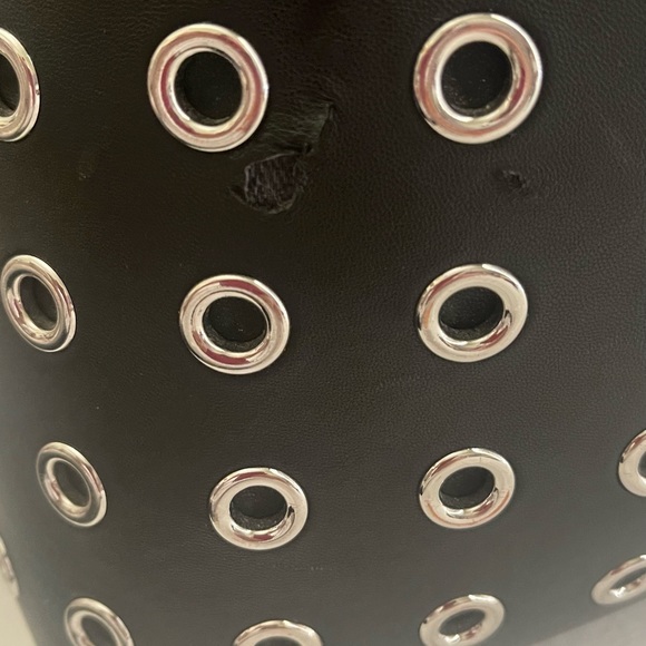 Tory Burch Block-T silver grommet leather tote, black glossy & suede-matte - Picture 8 of 8